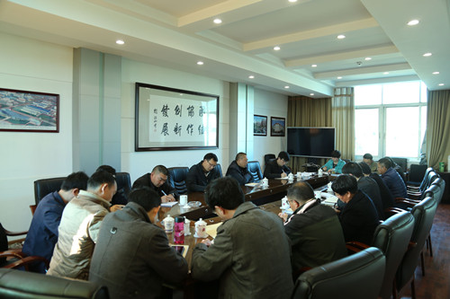 围绕“三严三实”要求   聚焦“忠诚干净担当"——公司党委召开2015年度领导班子专题民主生活会