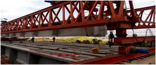 昆明东南绕高速C4标段马鱼河大桥右幅40米T梁架设完成