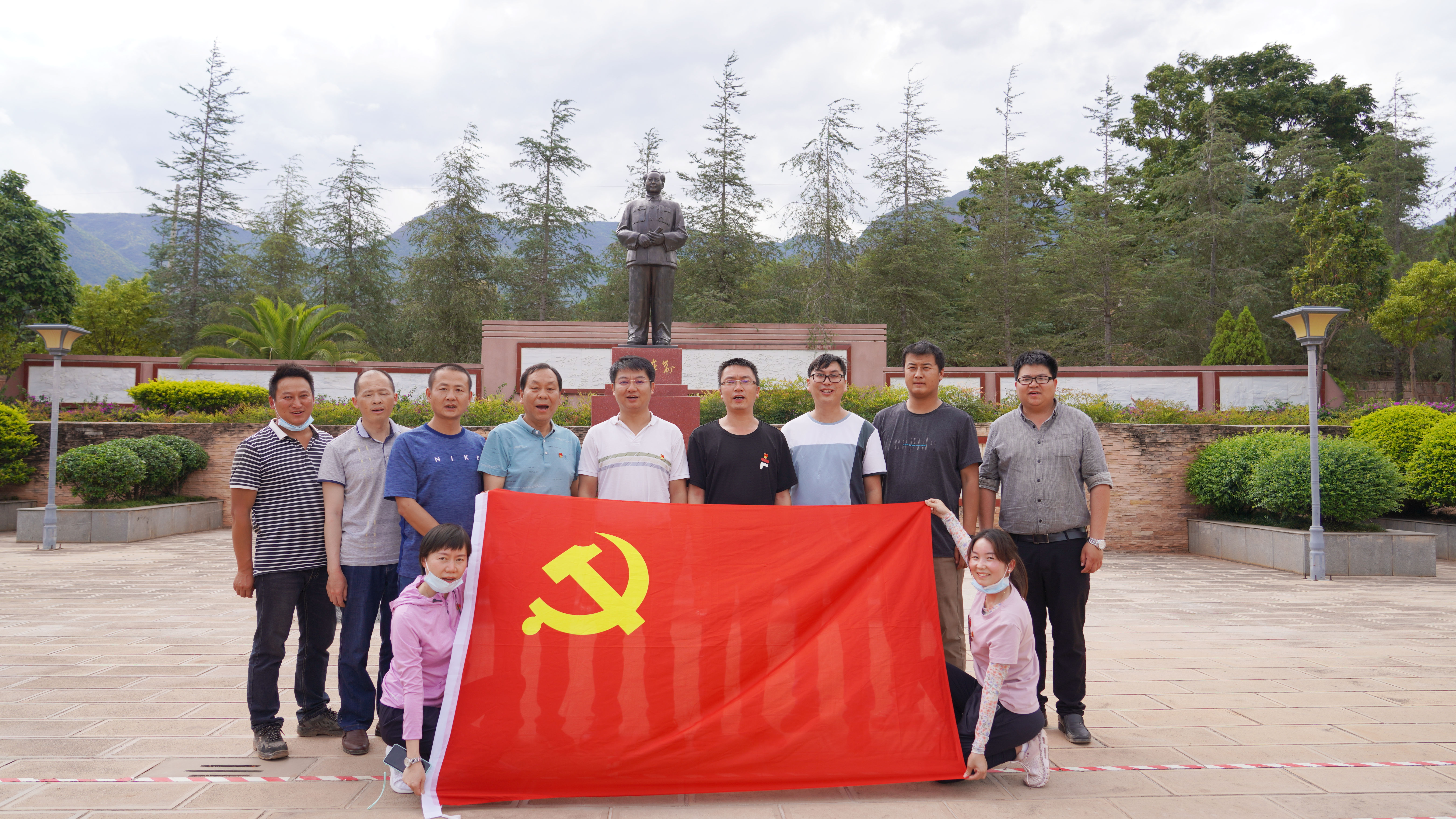 【学史悟思】万向遵一行到毛氏宗祠开展党史学习教育活动